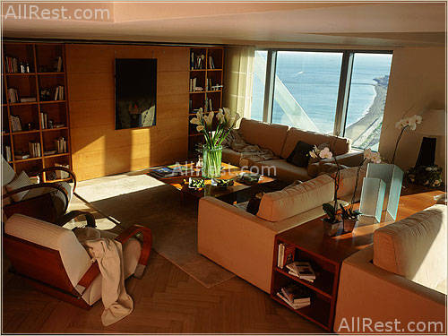 Arts Ritz Carlton 4